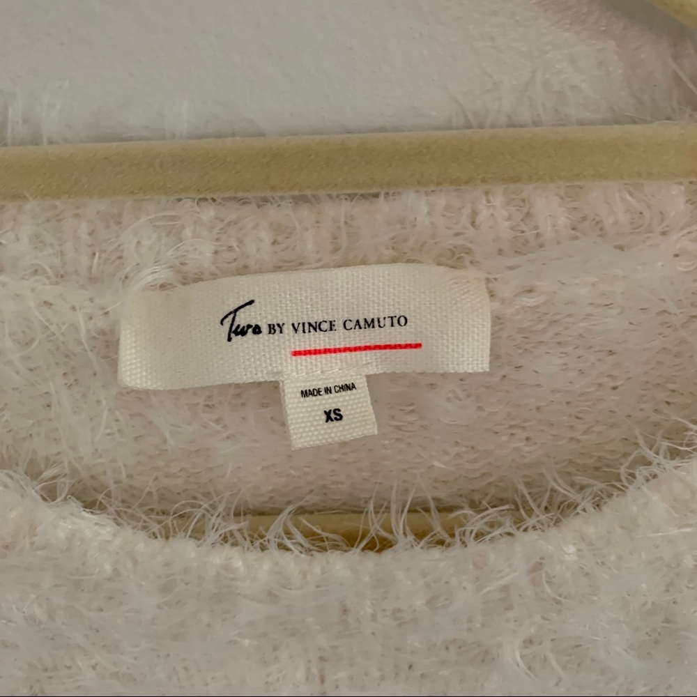 VINCE CAMUTO Two Eyelash Fuzzy Marled Sweater | XS - Picture 4 of 5